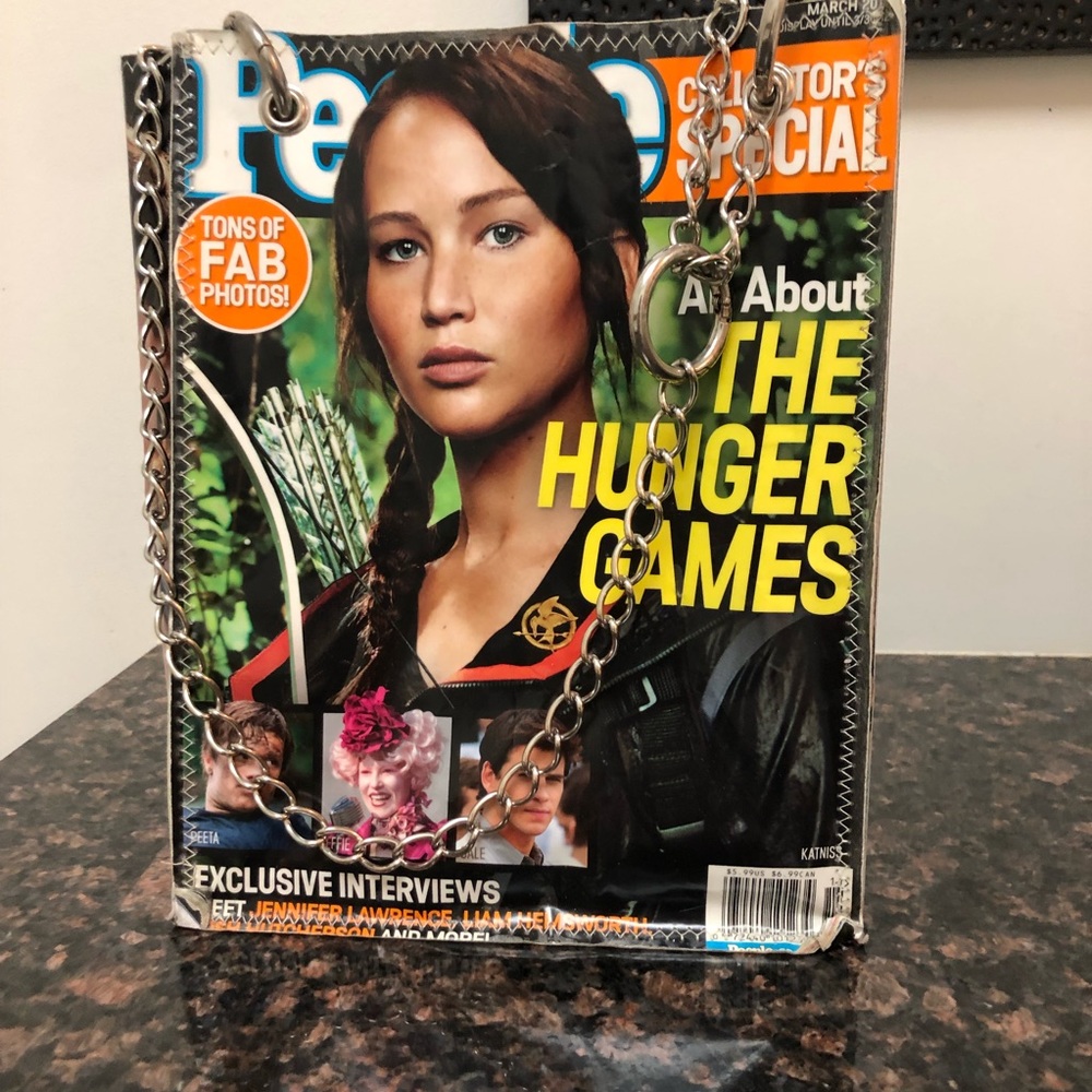 One Of A Kind Hunger Games Magazine Purse Notebagz by Pauz